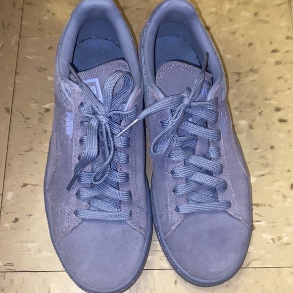 Puma Shoes - Puma Suede Classic Dusty Purple Size 6 Women’s